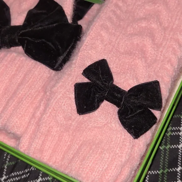 KATE SPADE 3pc Pink Knit Hat Scarf & Gloves Set with Black Bows - Picture 3 of 13